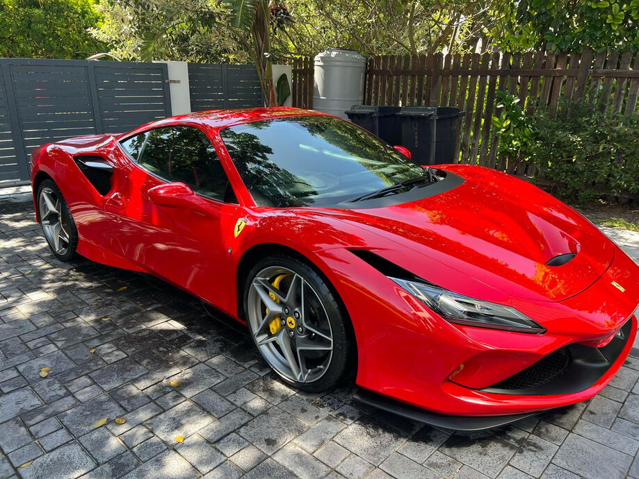 Experience the ultimate in luxury car care with Supreme Detailing Mobile Carwash. Because your car deserves nothing less than the best.